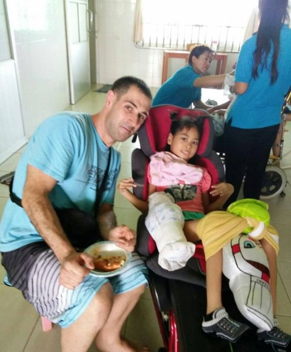 Volunteer Thailand ACS Volunteer Thailand ACS